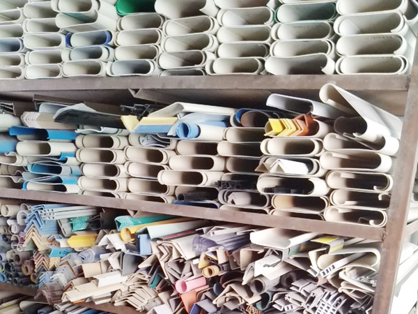 PVC塑膠型材倉(cāng)庫(kù)